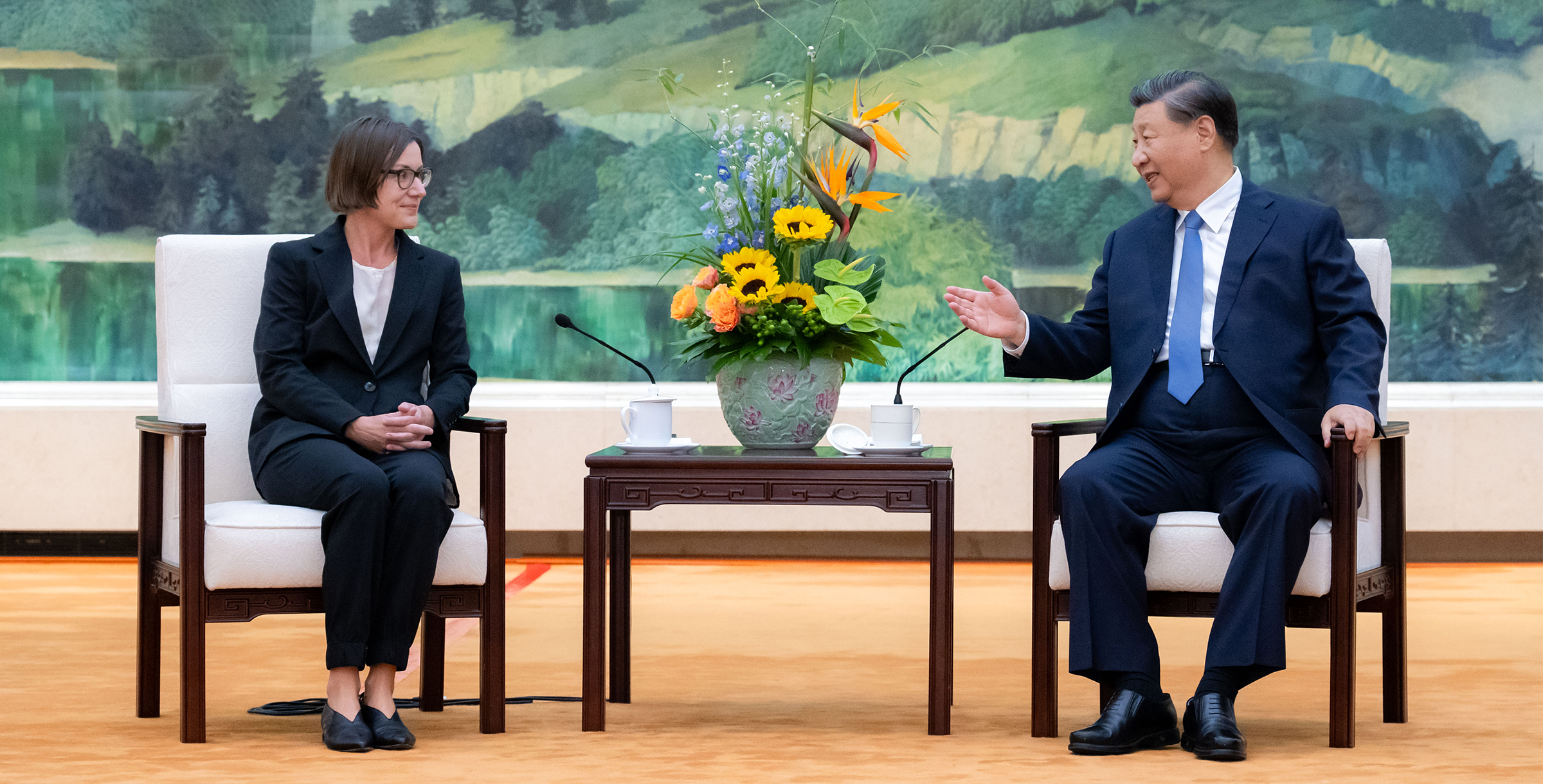 习近平致信中国红十字会第十二次全国会员代表大会